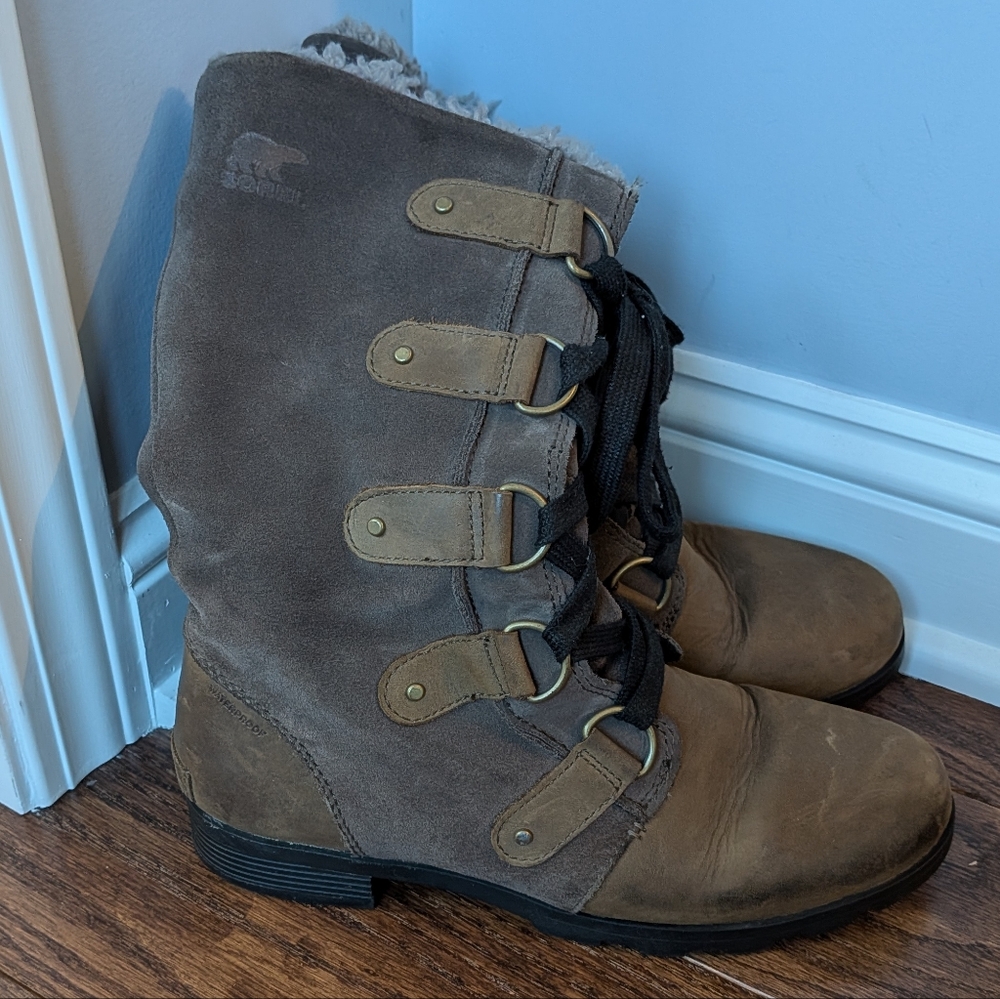 Sorel Women's Brown Lace-Up Suede Boots